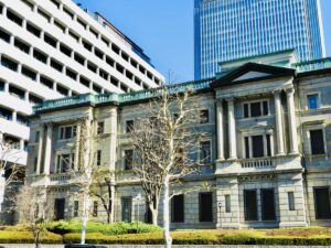 不動産投資ローンの金利相場や金融機関ごとの金利を解説